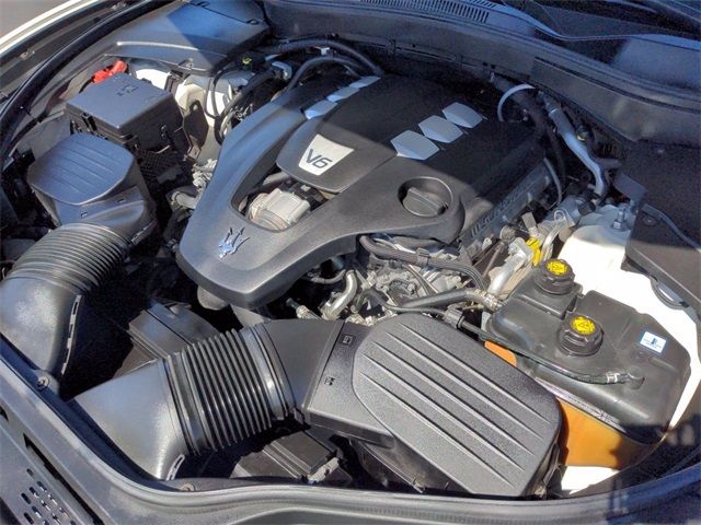 2019 MASERATI LEVANTE ZN661XUA4KX320711