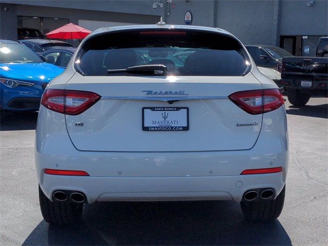 2019 MASERATI LEVANTE ZN661XUA4KX320711