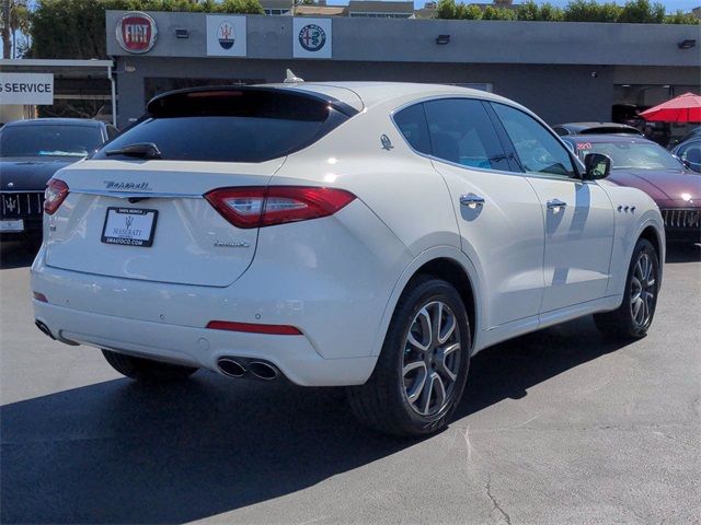 2019 MASERATI LEVANTE ZN661XUA4KX320711