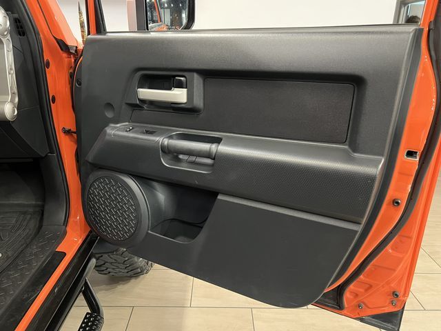 2014 TOYOTA FJ CRUISER JTEBU4BF7EK184687