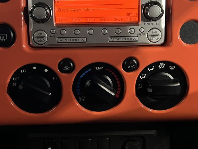 2014 TOYOTA FJ CRUISER JTEBU4BF7EK184687