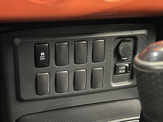 2014 TOYOTA FJ CRUISER JTEBU4BF7EK184687