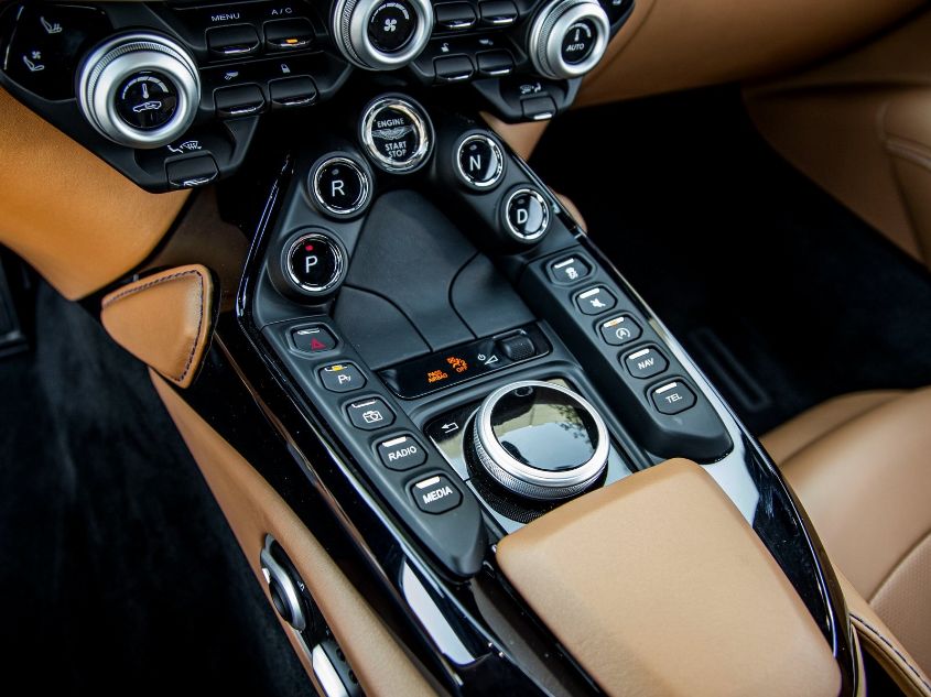 2020 ASTON MARTIN VANTAGE SCFSMGAW4LGN04606