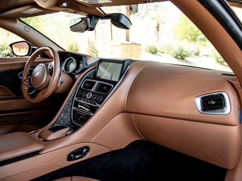 2020 ASTON MARTIN DB11 V8 SCFRMFAW7LGL08572