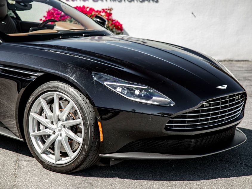2020 ASTON MARTIN DB11 V8 SCFRMFAW7LGL08572
