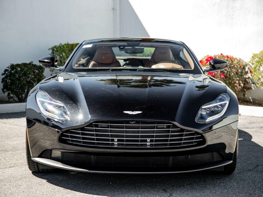 2020 ASTON MARTIN DB11 V8 SCFRMFAW7LGL08572