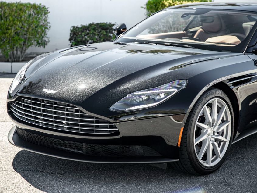 2020 ASTON MARTIN DB11 V8 SCFRMFAW7LGL08572