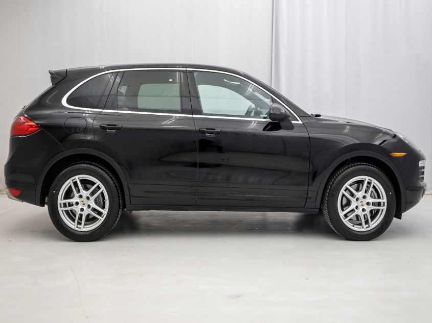 2013 PORSCHE CAYENNE WP1AA2A24DLA05508