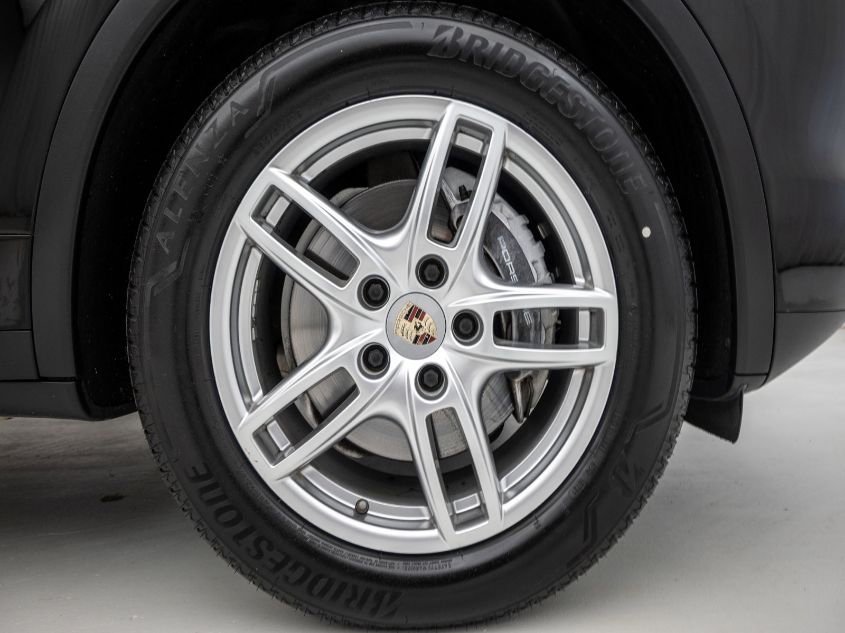2013 PORSCHE CAYENNE WP1AA2A24DLA05508