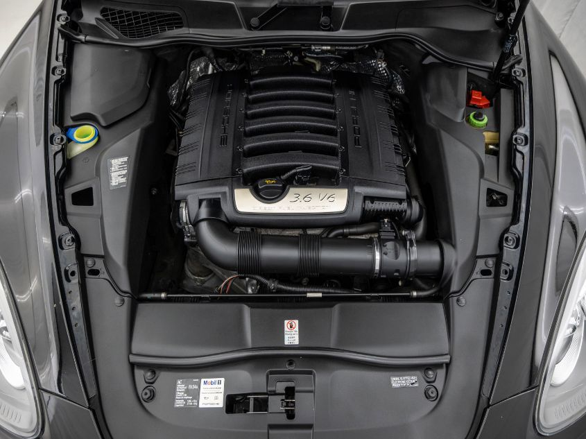 2013 PORSCHE CAYENNE WP1AA2A24DLA05508