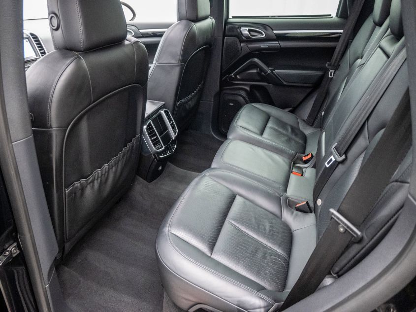 2013 PORSCHE CAYENNE WP1AA2A24DLA05508