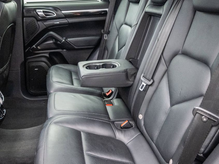 2013 PORSCHE CAYENNE WP1AA2A24DLA05508