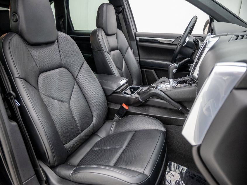 2013 PORSCHE CAYENNE WP1AA2A24DLA05508