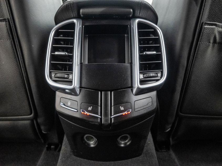 2013 PORSCHE CAYENNE WP1AA2A24DLA05508