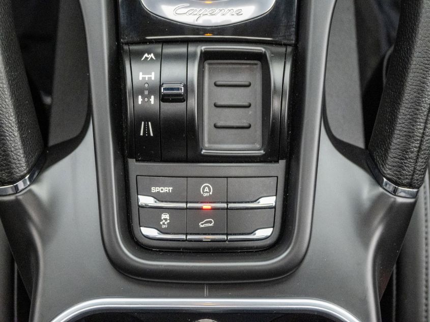 2013 PORSCHE CAYENNE WP1AA2A24DLA05508