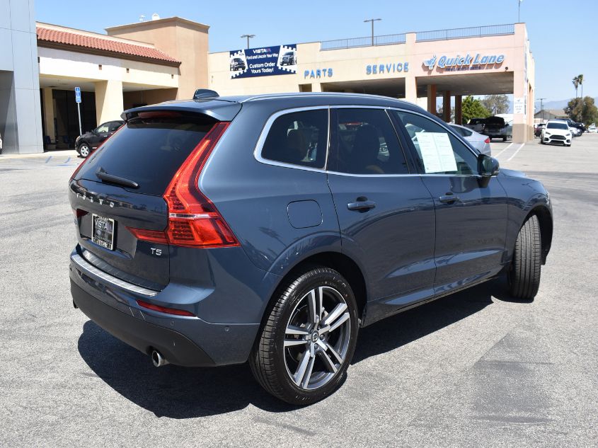 2019 VOLVO XC60 MOMENTUM LYV102DK9KB228046