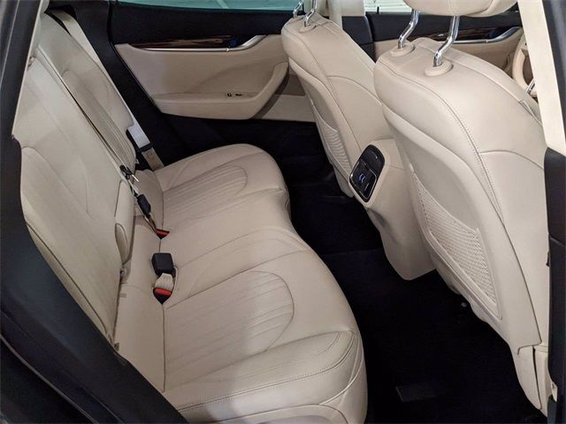 2018 MASERATI LEVANTE ZN661XUAXJX299393