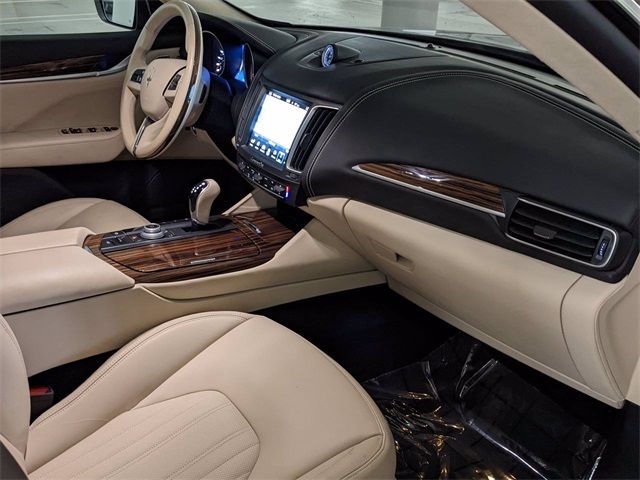 2018 MASERATI LEVANTE ZN661XUAXJX299393