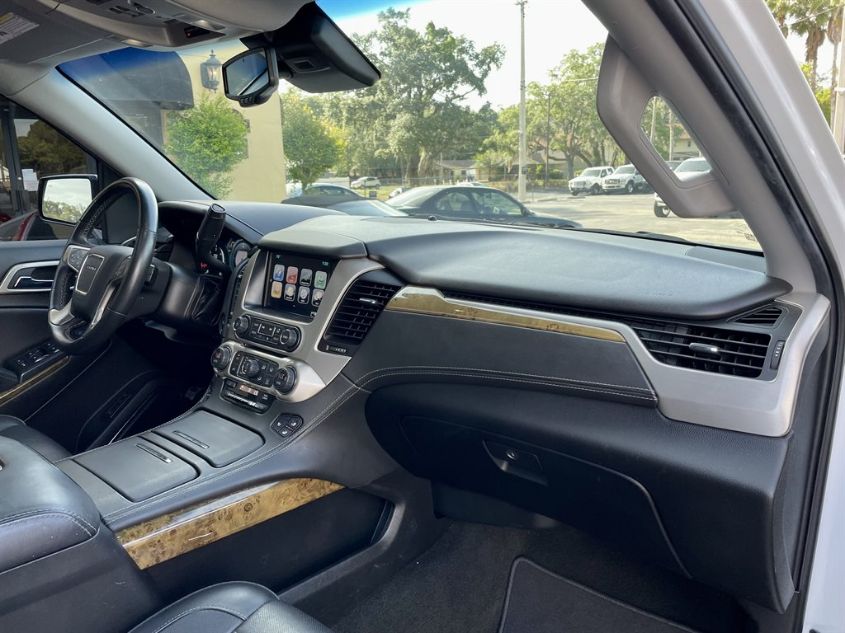2017 GMC YUKON XL DENALI 1GKS2HKJ1HR377035