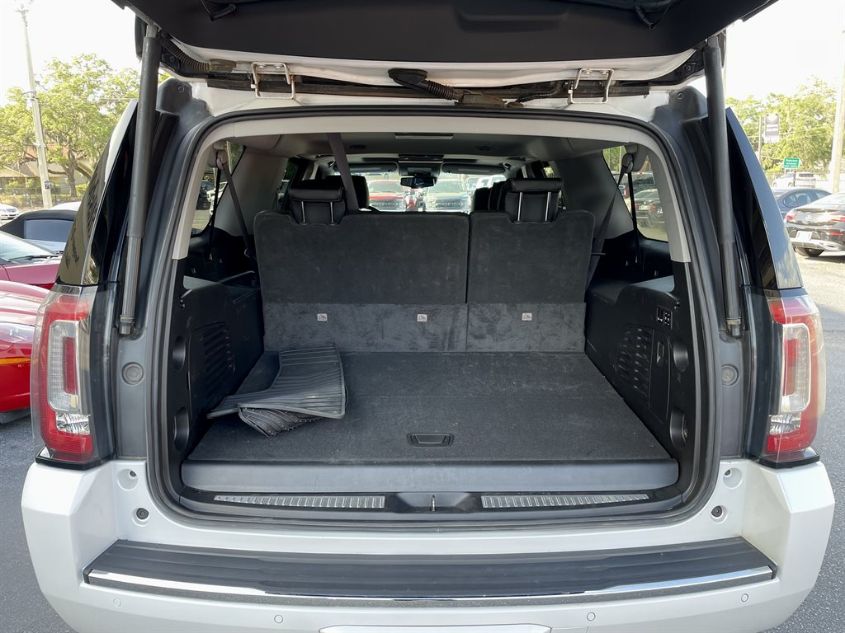 2017 GMC YUKON XL DENALI 1GKS2HKJ1HR377035