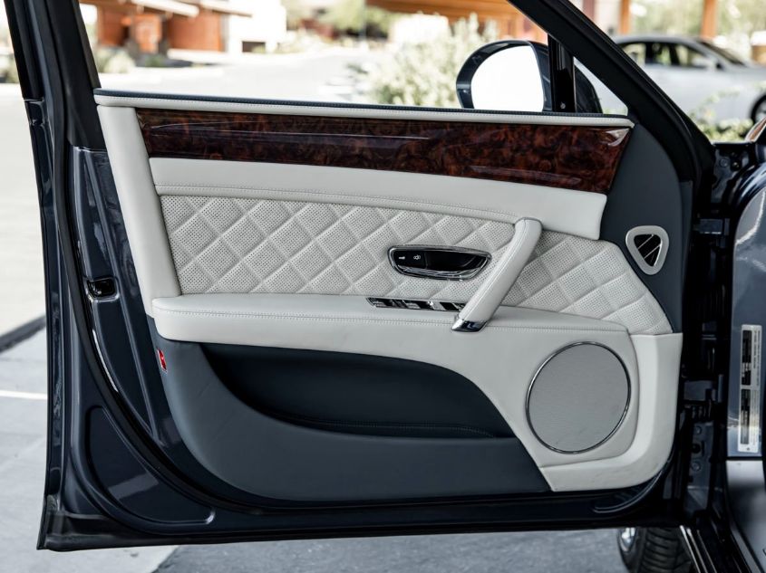 2018 BENTLEY FLYING SPUR W12 SCBEC9ZA2JC070647