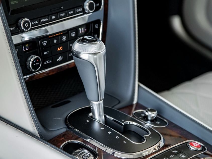 2018 BENTLEY FLYING SPUR W12 SCBEC9ZA2JC070647