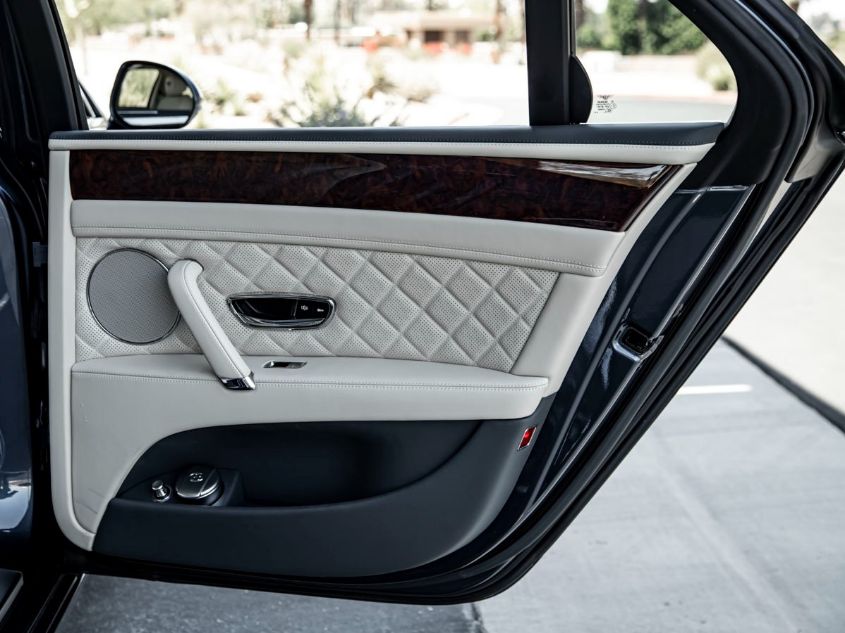 2018 BENTLEY FLYING SPUR W12 SCBEC9ZA2JC070647