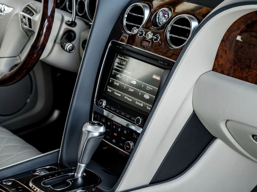 2018 BENTLEY FLYING SPUR W12 SCBEC9ZA2JC070647
