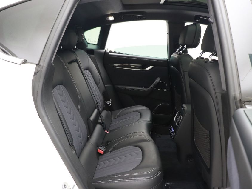 2018 MASERATI LEVANTE S GRANLUSSO ZN661YUL0JX297465