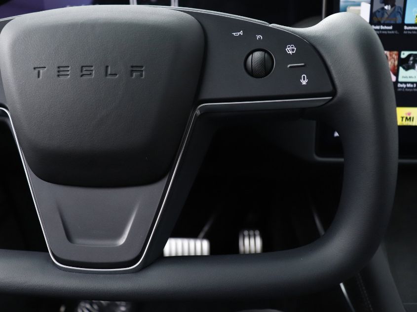 2022 TESLA MODEL X PLAID 7SAXCBE65NF329738