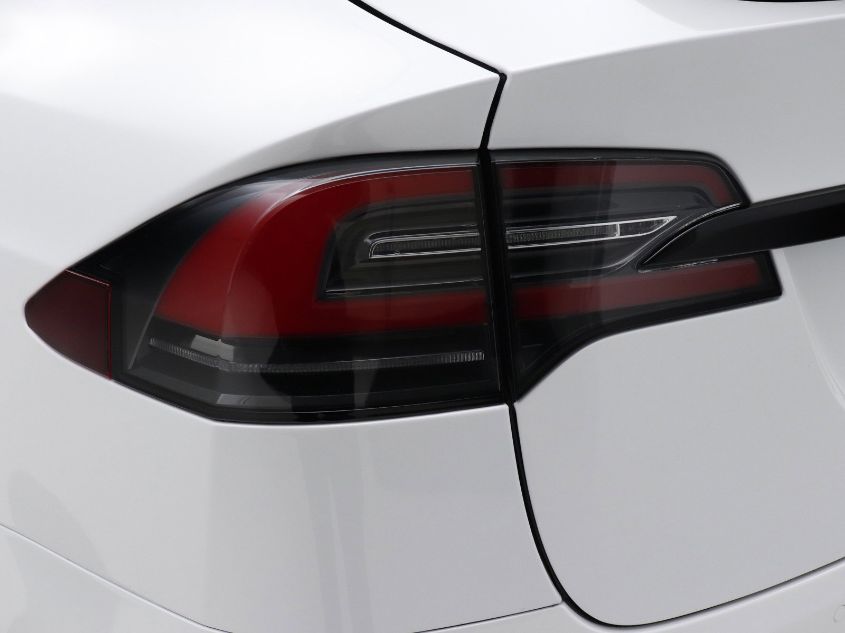 2022 TESLA MODEL X PLAID 7SAXCBE65NF329738