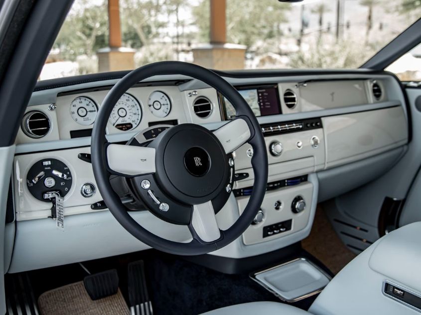 2015 ROLLS-ROYCE PHANTOM COUPE DROPHEAD SCA682D51FUX75341