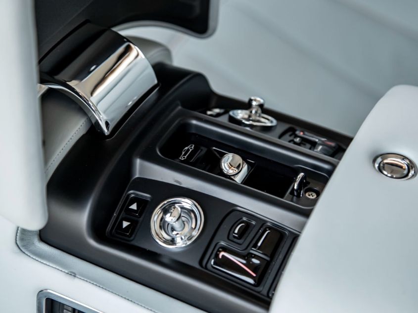2015 ROLLS-ROYCE PHANTOM COUPE DROPHEAD SCA682D51FUX75341