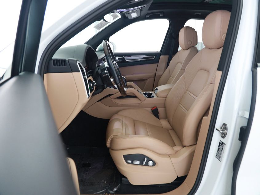 2019 PORSCHE CAYENNE WP1AA2AY5KDA15654