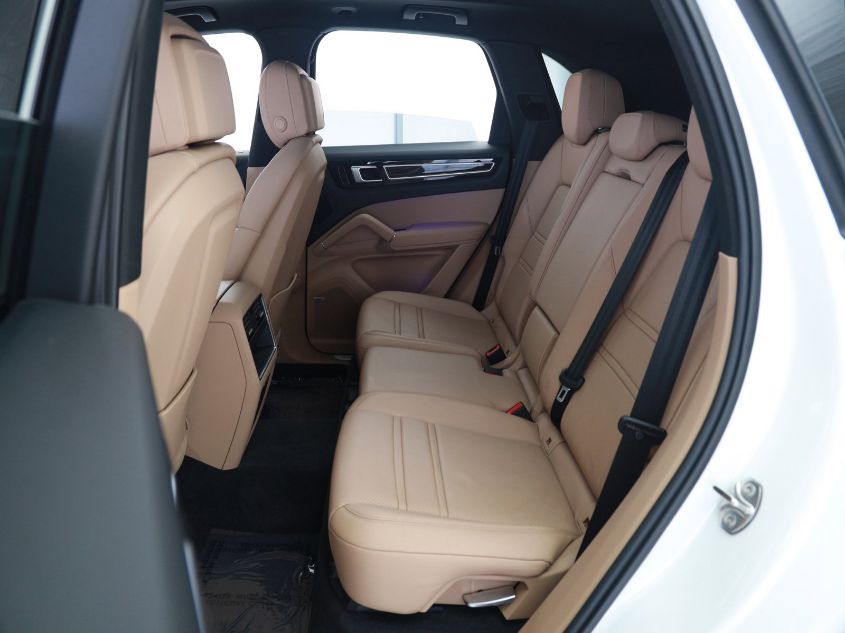 2019 PORSCHE CAYENNE WP1AA2AY5KDA15654