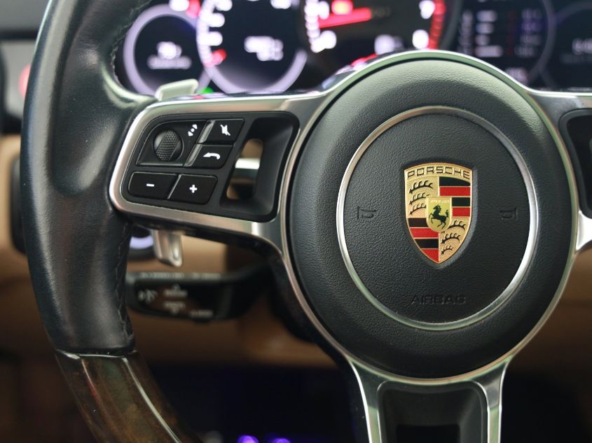 2019 PORSCHE CAYENNE WP1AA2AY5KDA15654