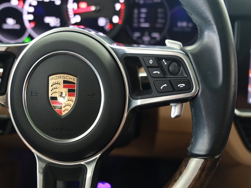 2019 PORSCHE CAYENNE WP1AA2AY5KDA15654