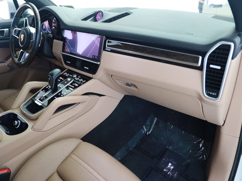2019 PORSCHE CAYENNE WP1AA2AY5KDA15654