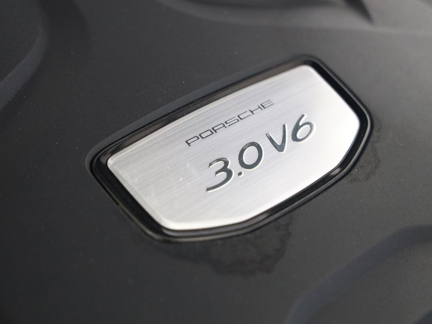 2019 PORSCHE CAYENNE WP1AA2AY5KDA15654