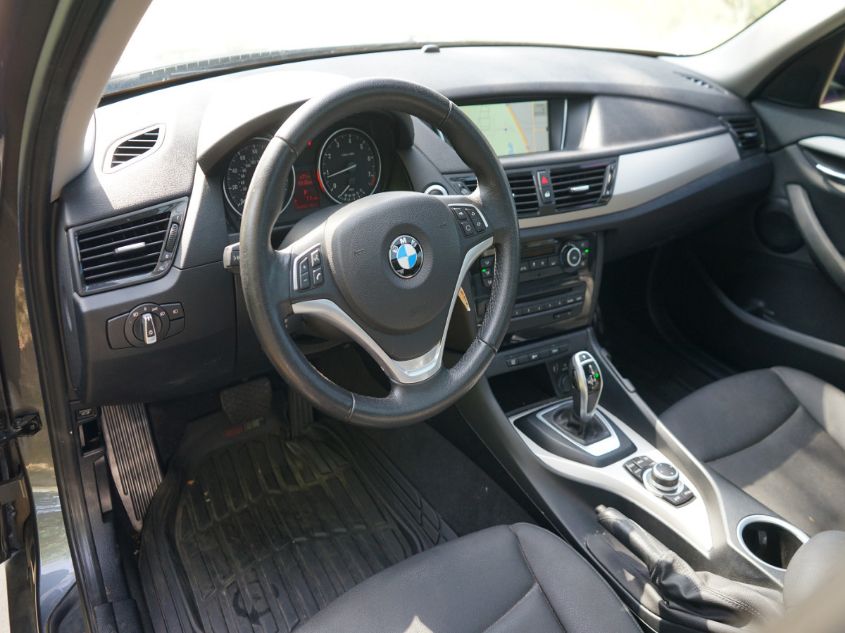 2015 BMW X1 SDRIVE28I WBAVM1C54FV319529