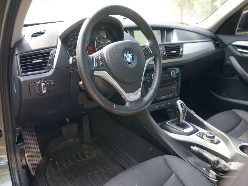 2015 BMW X1 SDRIVE28I WBAVM1C54FV319529
