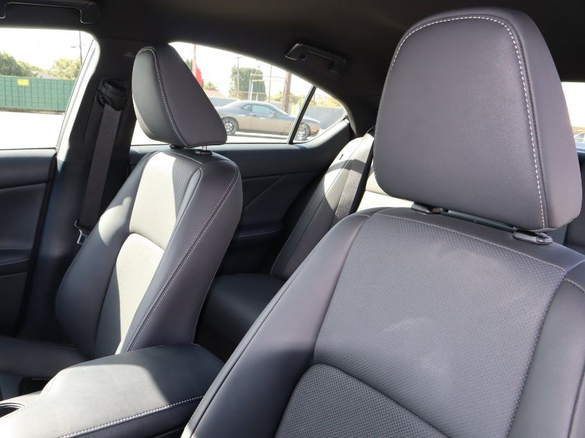 2021 LEXUS IS IS 300 JTHA81F28M5045075