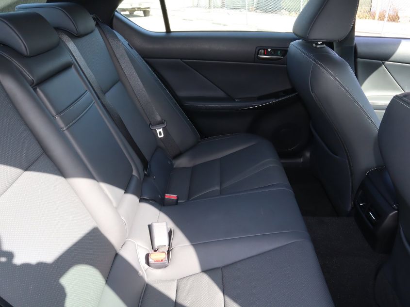 2021 LEXUS IS IS 300 JTHA81F28M5045075