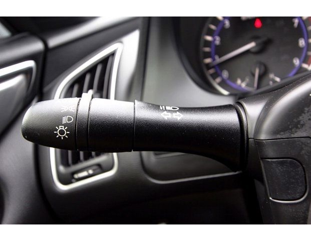 2019 INFINITI Q60 3.0T LUXE JN1EV7EK5KM230738