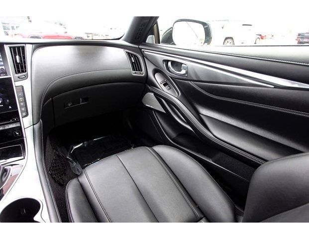 2019 INFINITI Q60 3.0T LUXE JN1EV7EK5KM230738