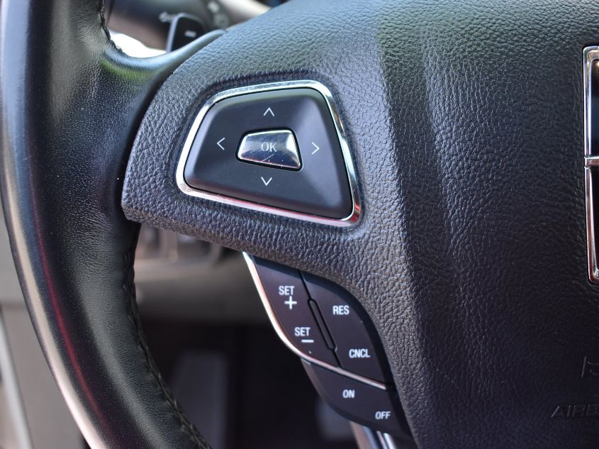 2019 LINCOLN MKC SELECT 5LMCJ2C97KUL03829