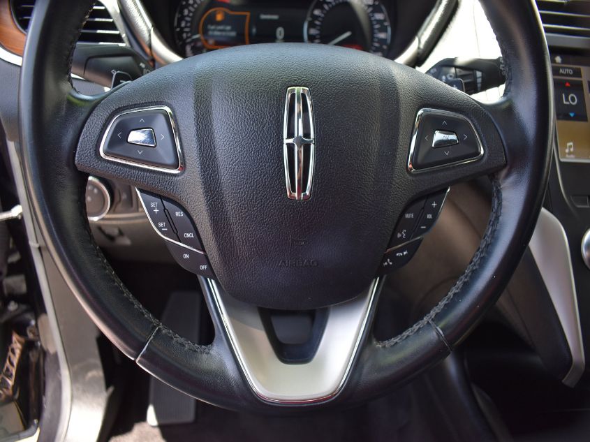 2019 LINCOLN MKC SELECT 5LMCJ2C97KUL03829