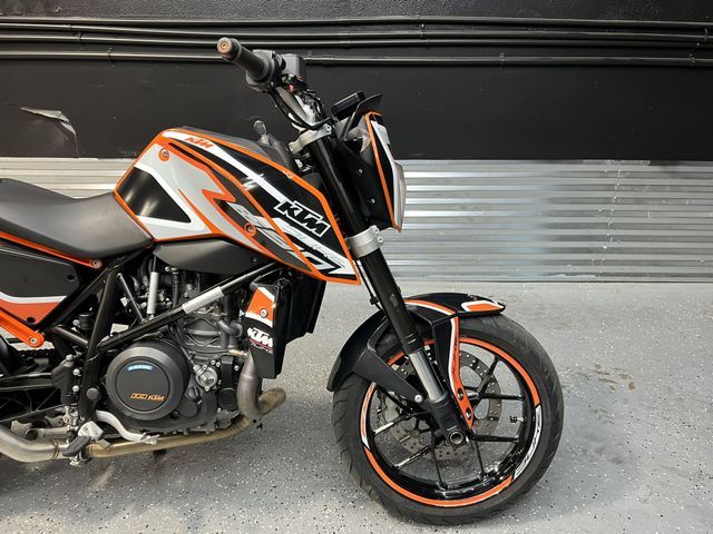 2017 KTM 690 DUKE VBKLDV40XHM702791