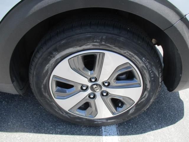 2020 KIA NIRO LX KNDCB3LC9L5365637