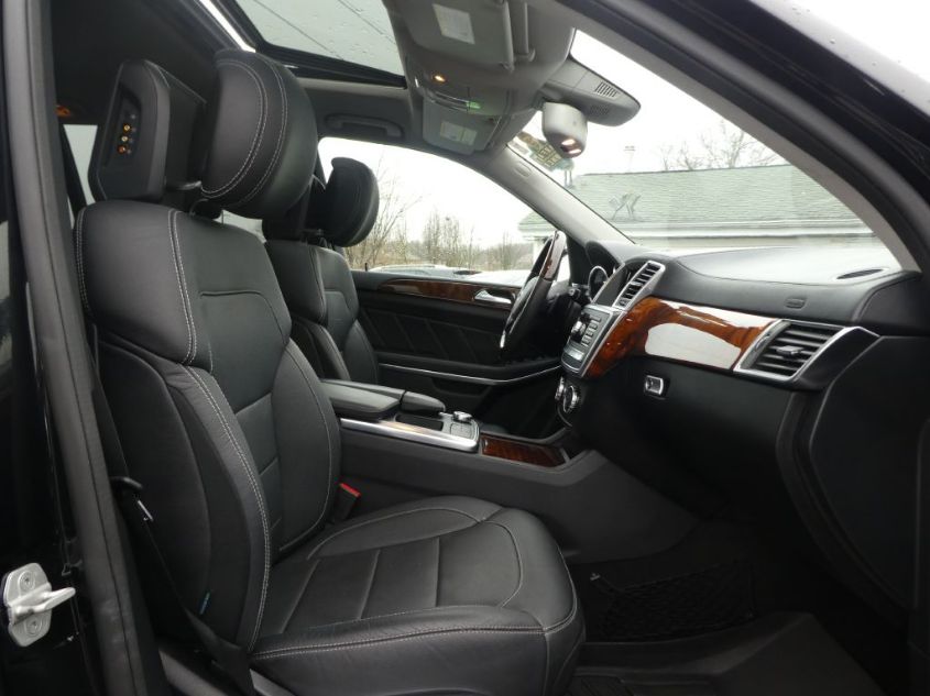 2015 MERCEDES-BENZ GL-CLASS GL 550 4JGDF7DE8FA440626